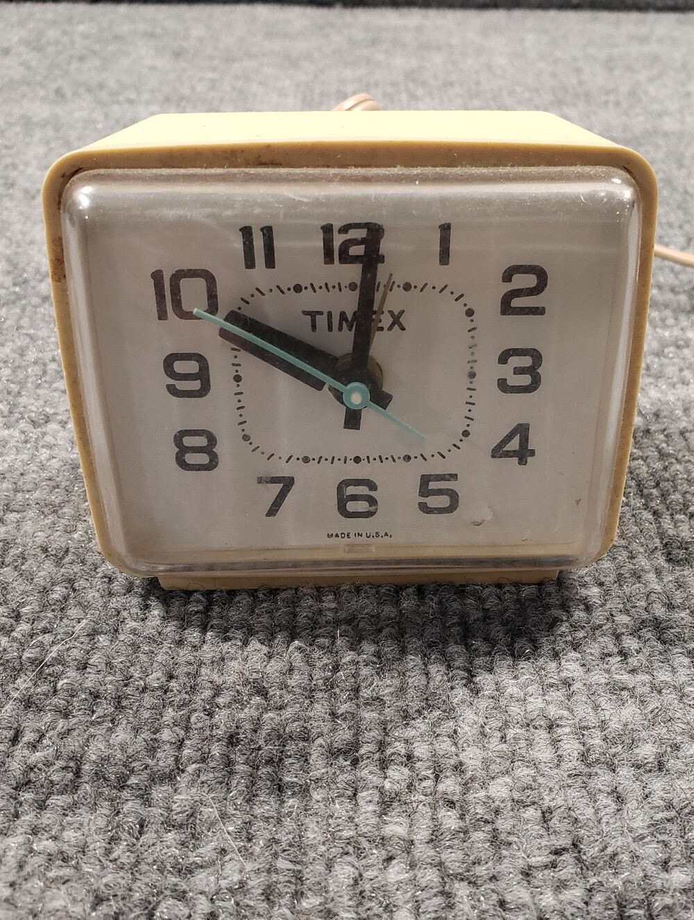Vtg Timex Bedside Ivory Plastic Alarm Clock 1970s Made In The USA Tested & Works